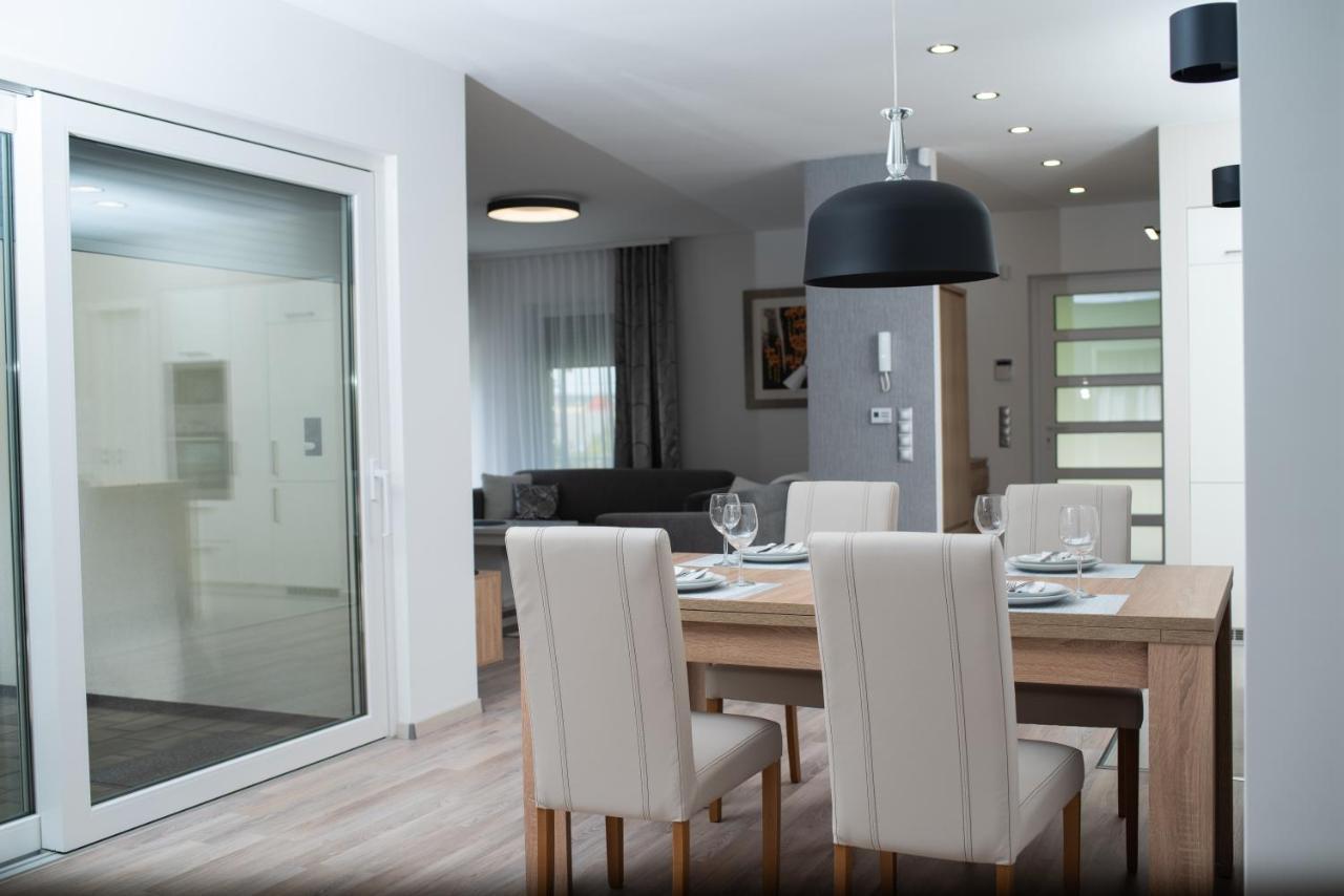 Twins Apartman Heviz Exterior photo